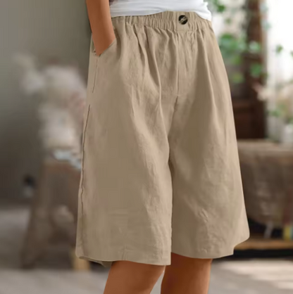 Knielange Damen-Shorts mit elastischem Bund und Knopfleiste-Shorts for women-Alpenkind
