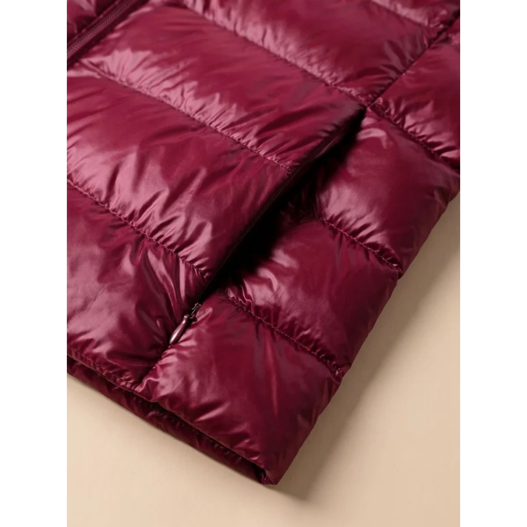 Lange Damen-Steppjacke mit Kapuze und Reißverschluss-Jacket for women-Alpenkind