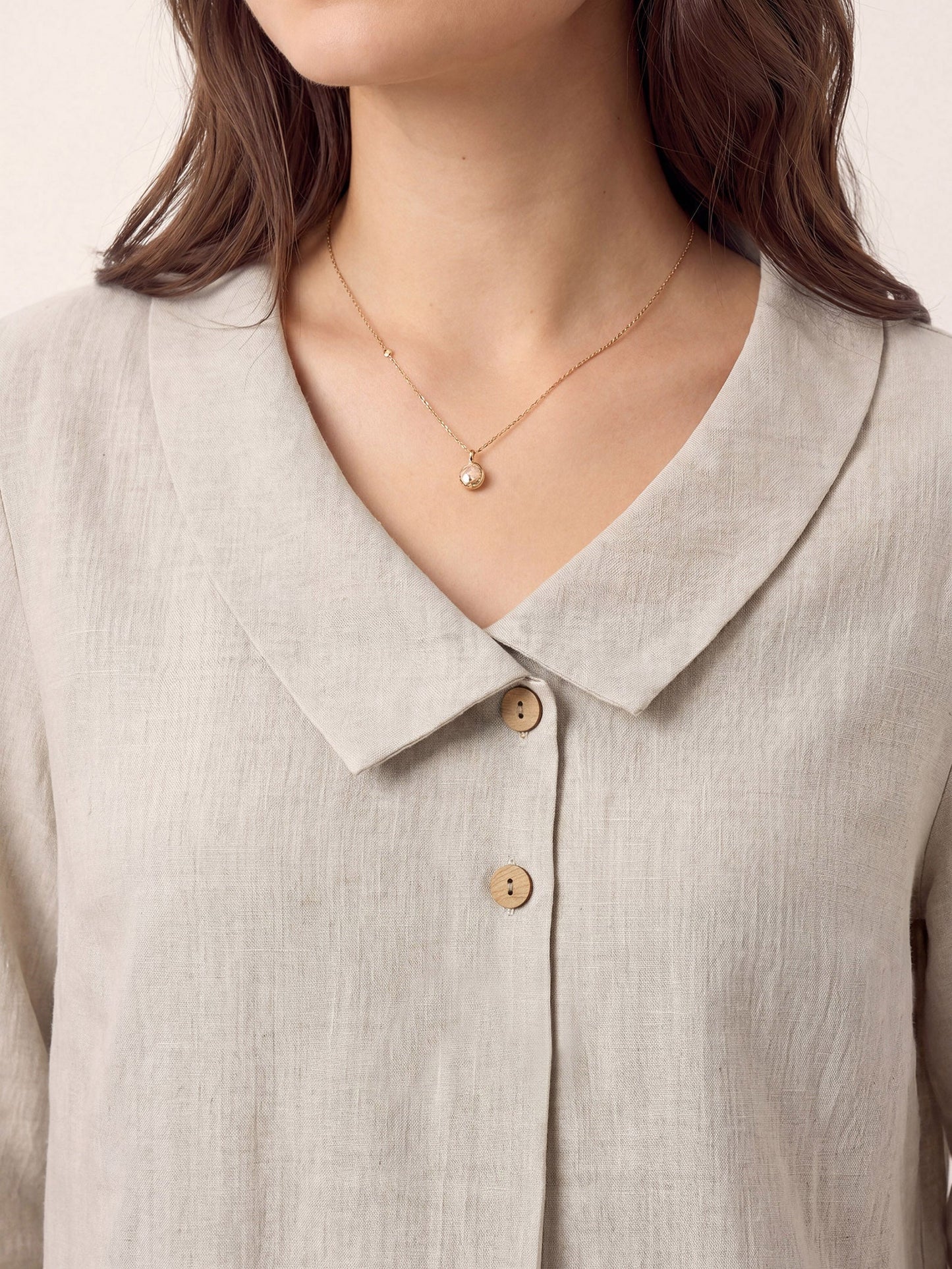 Leinentop für Damen mit asymmetrischem Kragen-Tops for women-Alpenkind