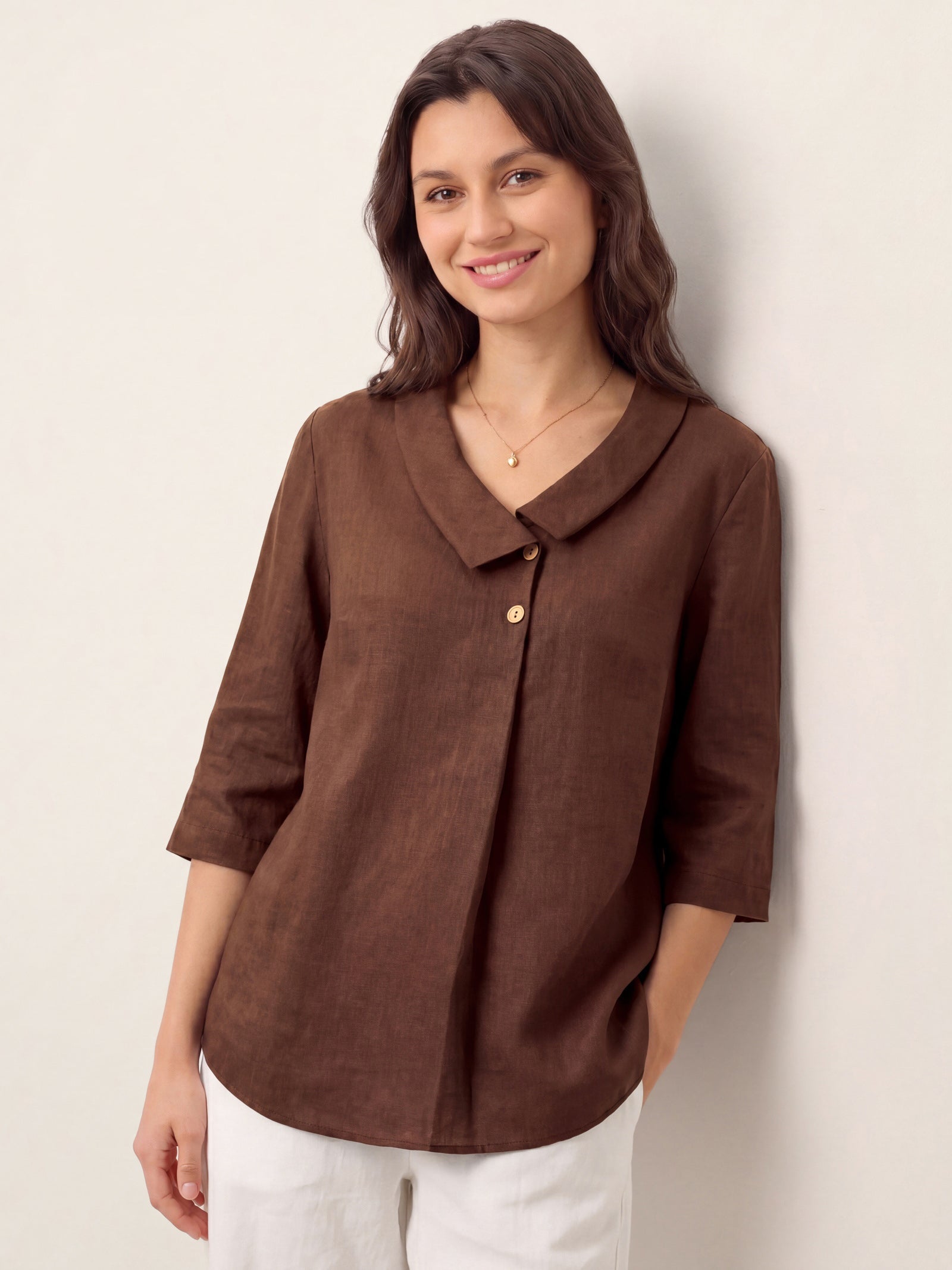 Leinentop für Damen mit asymmetrischem Kragen-Tops for women-Alpenkind