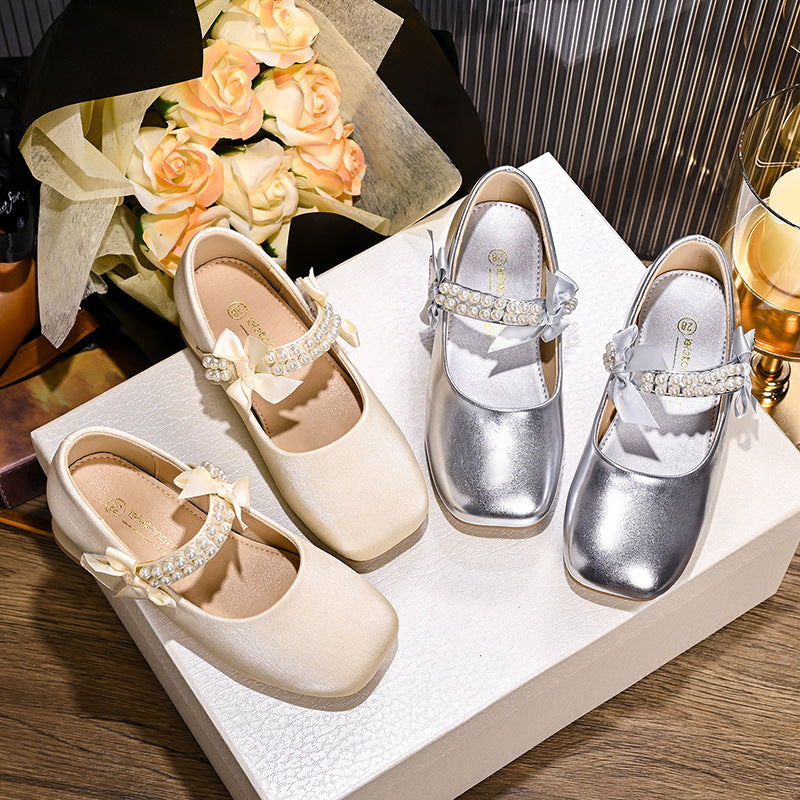 Mädchen-Ballerinas mit Perlenriemen und Schleifendetail-Footwear for women-Alpenkind