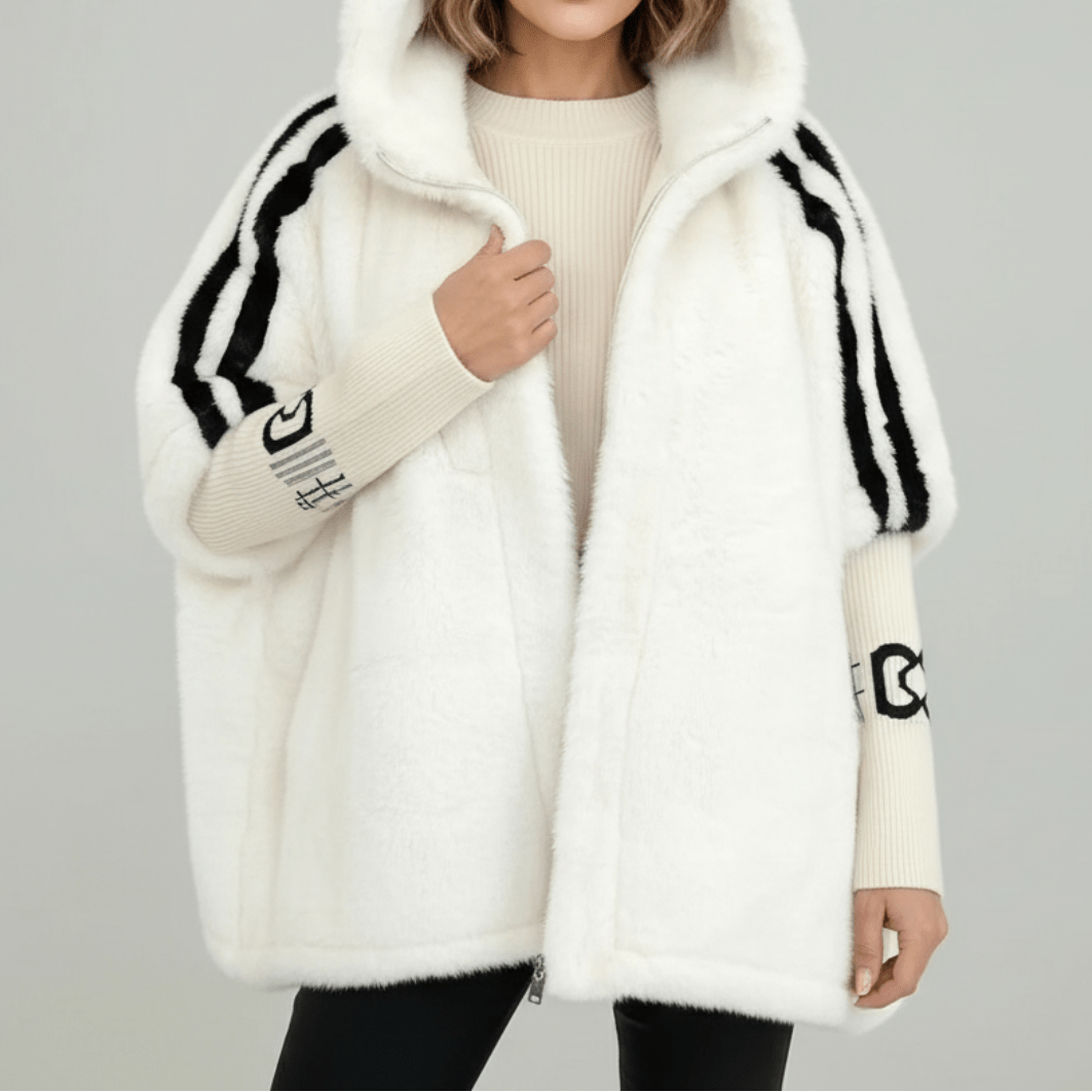 Oversized Damenjacke aus Kunstfell mit Kapuze-Jacket for women-Alpenkind