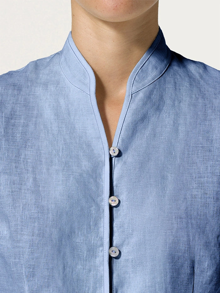 Tailliertes Damen-Leinenhemd mit Stehkragen-Shirts for women-Alpenkind