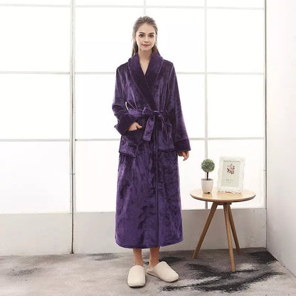 Unisex Bademantel lang mit Gürtel, Schalkragen und aufgesetzten Taschen-unisex-Alpenkind