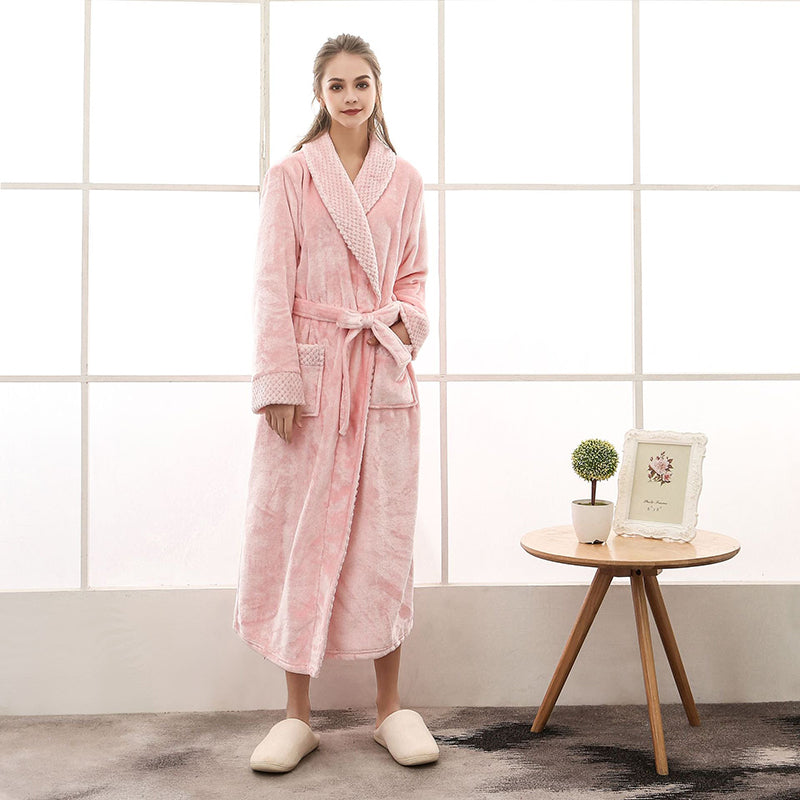 Unisex Bademantel lang mit Gürtel, Schalkragen und aufgesetzten Taschen-unisex-Alpenkind